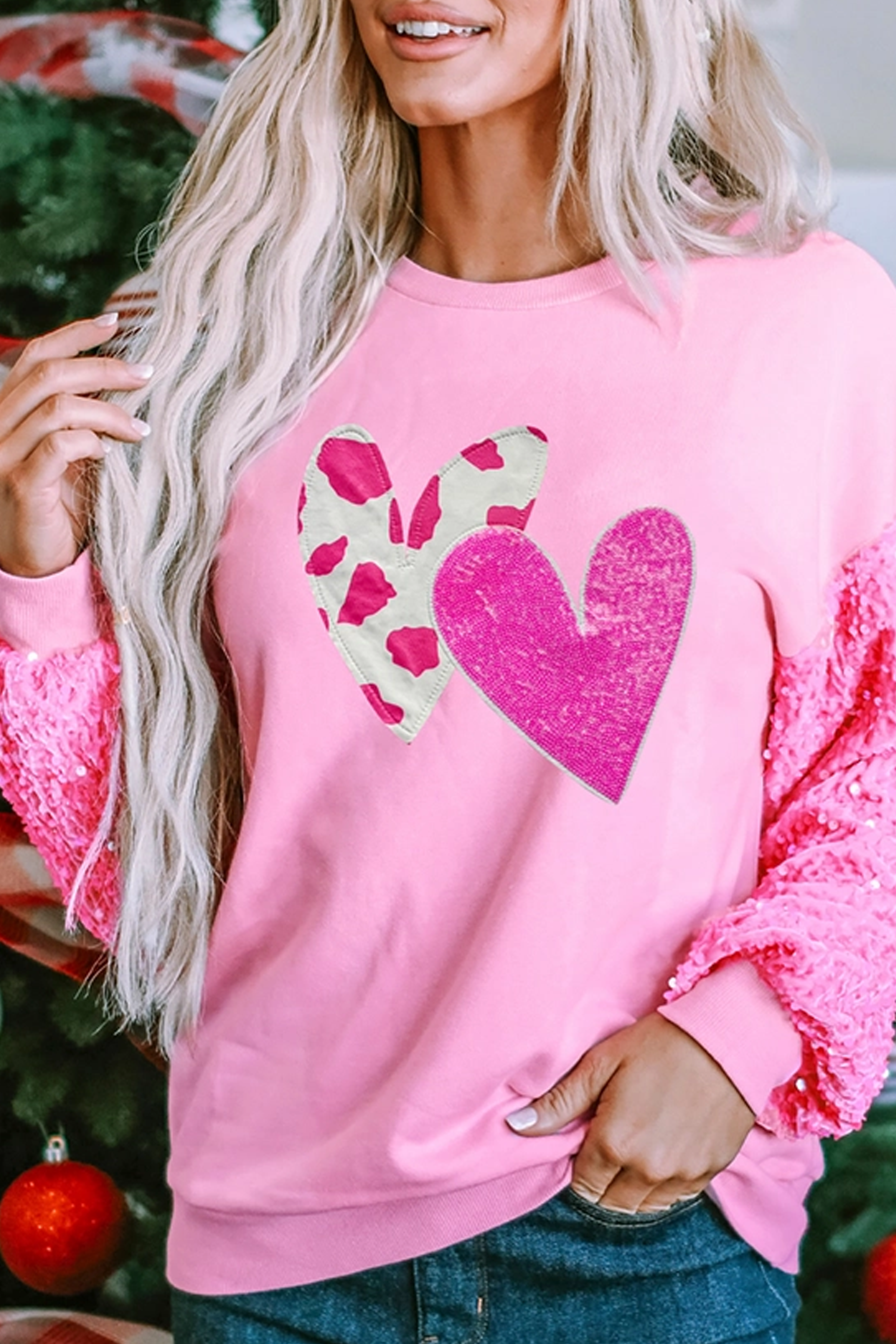 Valentines Heart Graphic Sequin SweatshirtAapparella 28.48 1.png__PID:b6d08f74-2c2c-4e6e-946c-144d2602b235